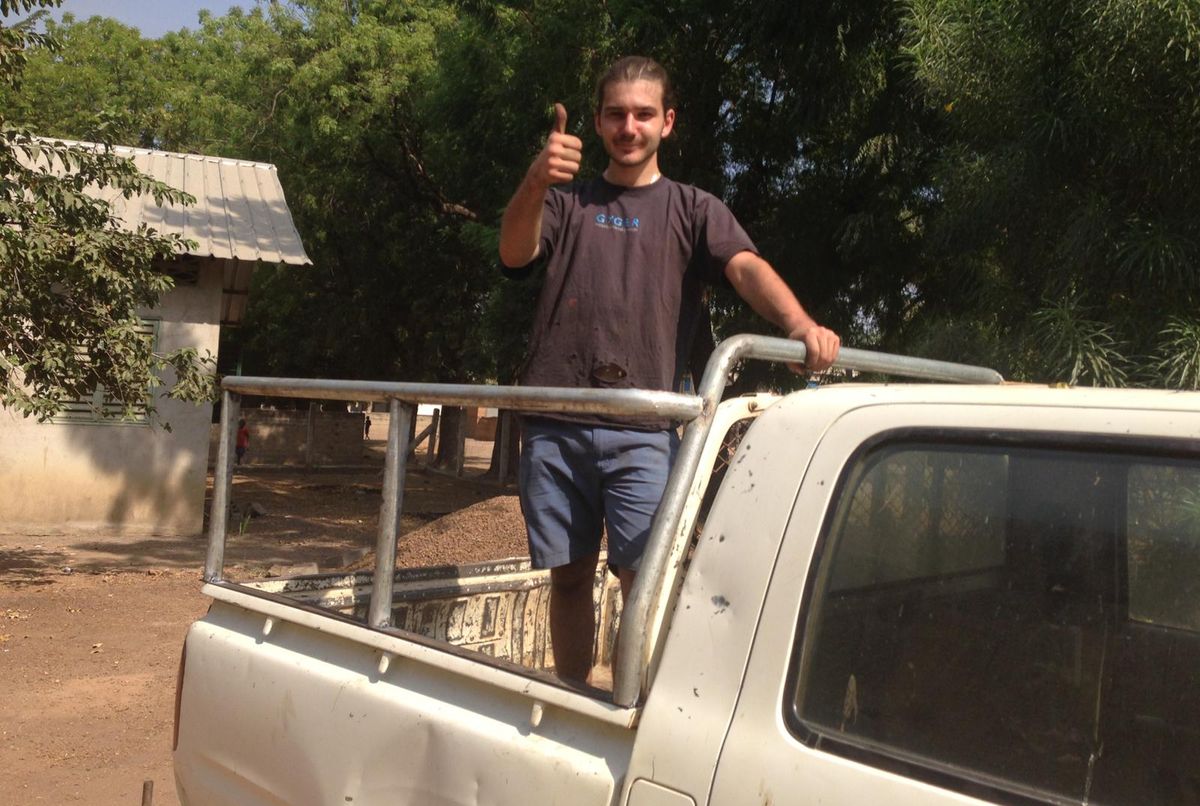 2018-02 Dario im Afrika-Praktikum